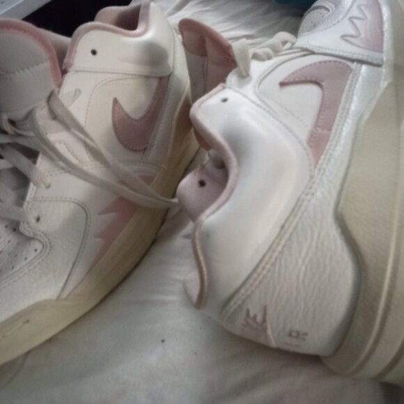 Jordan Stadium 90 Women's Shoes (FB2269-160, Sail/Muslin/Neutral Grey/Legend Pin - Picture 4 of 5